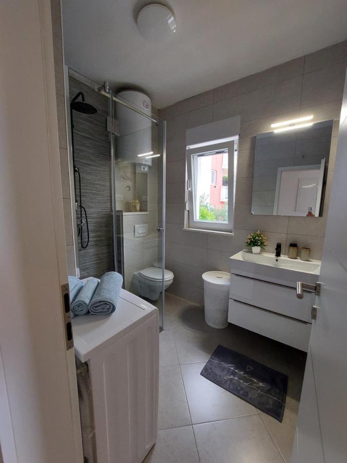 Sunrise Apartment ماكارسكا المظهر الخارجي الصورة